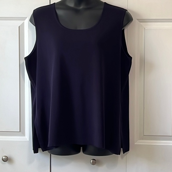 Misook tank shell in dark navy